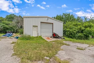 209 Renee Dr, Hudson Oaks, TX 76087 - Photo 21