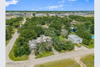 209 Renee Drive, Hudson Oaks, TX 76087 - Photo 31
