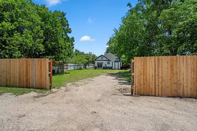 2023 Bosque Boulevard, Waco, TX 76707 - Photo 21