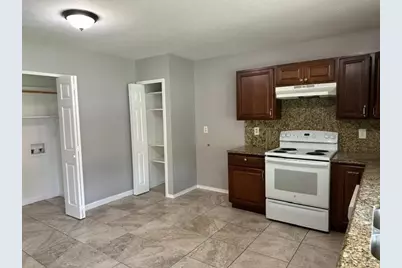 4905 Avery Circle, The Colony, TX 75056 - Photo 3