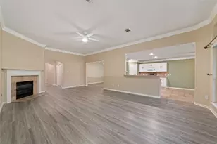 923 N Sky Dr, Houston, TX 77073 - Photo 7