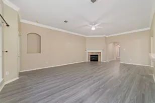 923 N Sky Dr, Houston, TX 77073 - Photo 5