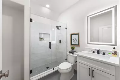 5259 Saint Charles Avenue, Dallas, TX 75223 - Photo 17