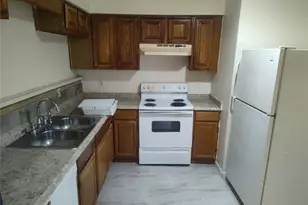 2039 W Walnut St, Garland, TX 75042 - Photo 13