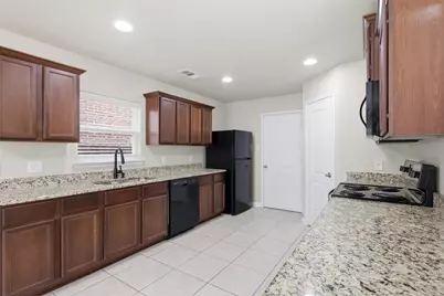 230 Silver Leaf Drive, Princeton, TX 75407 - Photo 9
