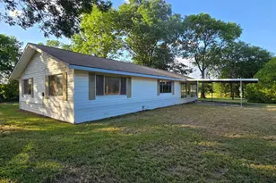 906 W Main St, Richland, TX 76681 - Photo 1