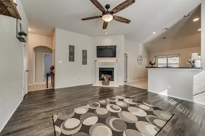 203 Cedar Creek Drive, Princeton, TX 75407 - Photo 5