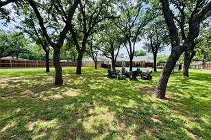 1423 Oak Hills Dr, Graham, TX 76450 - Photo 21