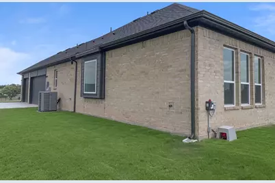 204 Slimp Bluff, Azle, TX 76020 - Photo 23