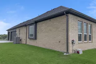 204 Slimp Blf, Azle, TX 76020 - Photo 23