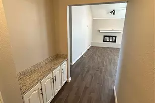 1007 Almond Ct, Mansfield, TX 76063 - Photo 5