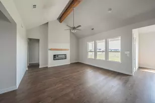 10610 Winter Wheat Ln, Venus, TX 76084 - Photo 9