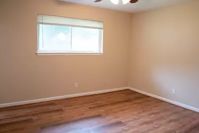 1008 Fairway Lane, Mexia, TX 76667 - Photo 9