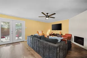10447 Sylvia Dr, Dallas, TX 75228 - Photo 13