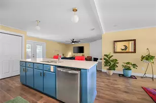 10447 Sylvia Dr, Dallas, TX 75228 - Photo 11
