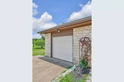 27095 Meadowmore Court #402, Whitney, TX 76692 - Photo 33