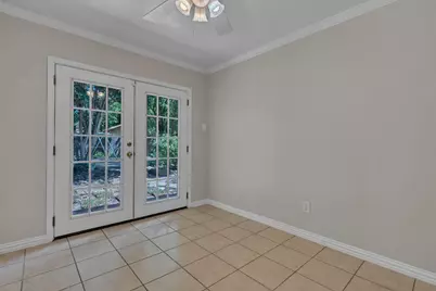 1801 Anderson Street, Irving, TX 75062 - Photo 5