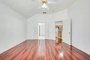 700 N Emma Dr, Arlington, TX 76002 - Photo 9