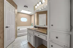 9406 Wildflower Dr, Woodway, TX 76712 - Photo 19