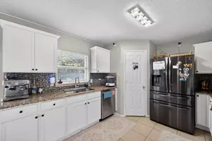 1318 Gilday Dr, Arlington, TX 76002 - Photo 7
