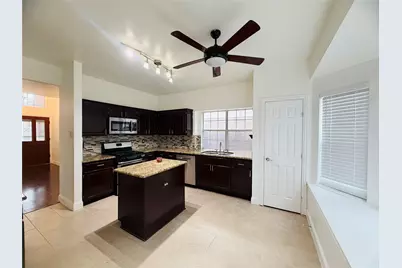 434 Moonlight Way, Irving, TX 75063 - Photo 7