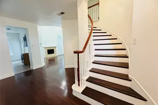 434 Moonlight Way, Irving, TX 75063 - Photo 3