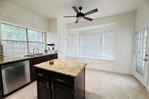 434 Moonlight Way, Irving, TX 75063 - Photo 9