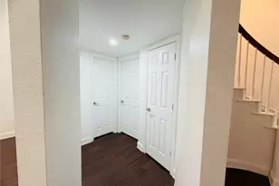 434 Moonlight Way, Irving, TX 75063 - Photo 5
