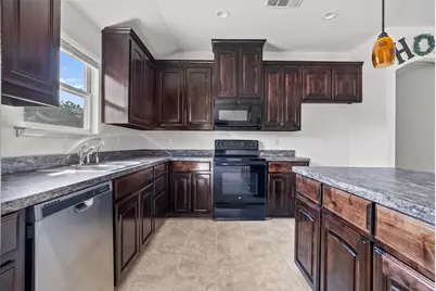 506 Brazos Hills Drive, Weatherford, TX 76087 - Photo 11