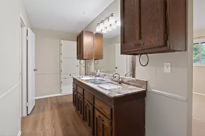 4202 Indian Creek Court, Granbury, TX 76049 - Photo 23