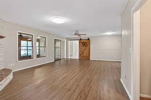 4202 Indian Creek Ct, Granbury, TX 76049 - Photo 9