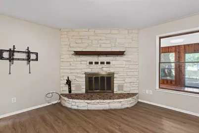 4202 Indian Creek Court, Granbury, TX 76049 - Photo 11