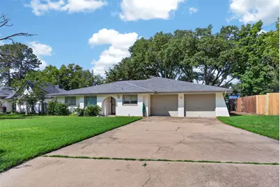 4202 Indian Creek Court, Granbury, TX 76049 - Photo 5