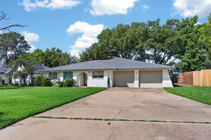 4202 Indian Creek Ct, Granbury, TX 76049 - Photo 5