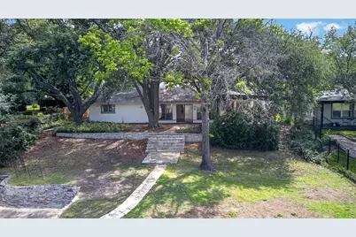 4202 Indian Creek Court, Granbury, TX 76049 - Photo 35