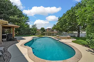 351 Cove Dr, Coppell, TX 75019 - Photo 3