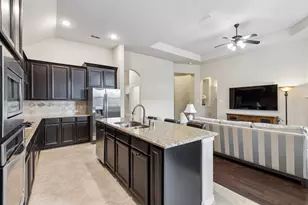 2927 Lakefield Dr, Little Elm, TX 75068 - Photo 7