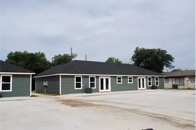 1517 Travis Street, Bellmead, TX 76705 - Photo 5