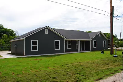 1517 Travis Street, Bellmead, TX 76705 - Photo 3