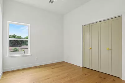 2220 Bombay Avenue, Dallas, TX 75235 - Photo 15