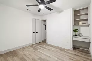 442 Hanover Ln, Irving, TX 75062 - Photo 23