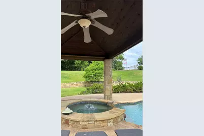 102 W Carruth Lane, Double Oak, TX 75077 - Photo 9
