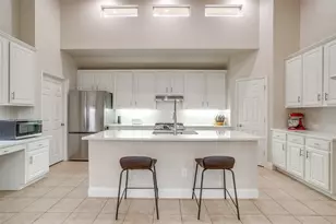 1936 Canterbury Dr, Bedford, TX 76021 - Photo 3