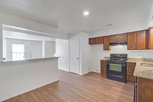 210 Rolston Rd, Irving, TX 75060 - Photo 5