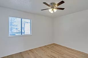 210 Rolston Rd, Irving, TX 75060 - Photo 9