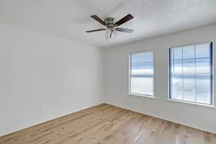 210 Rolston Rd, Irving, TX 75060 - Photo 11
