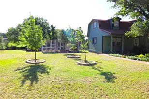 215 Younger Ranch Rd, Azle, TX 76020 - Photo 35