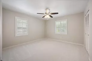 9923 Knoll Krest Dr, Dallas, TX 75238 - Photo 21