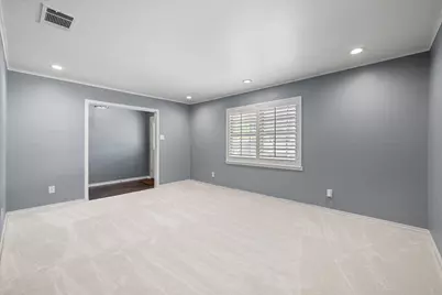 9923 Knoll Krest Drive, Dallas, TX 75238 - Photo 19