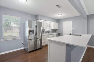 9923 Knoll Krest Dr, Dallas, TX 75238 - Photo 11